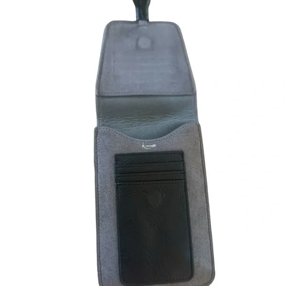 K Carrol Key & Card Holder with RFID Protection - Picture 6 of 10